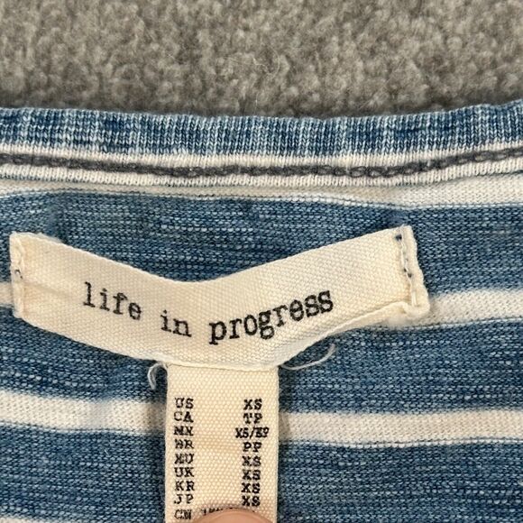 Life In Progress Stripe Pocket Tank Top Womens X-Small Chambray White Scoop Neck - Picture 3 of 6